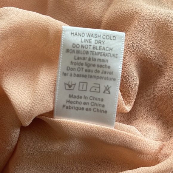 Greylin Blouse, soft blush shade. Size M - Picture 8 of 8